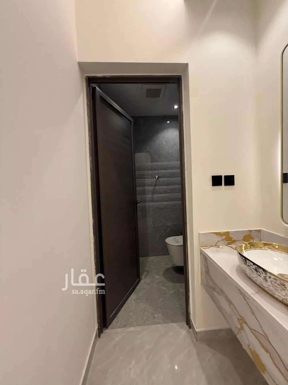 شقة 5 غرف في بدر 3