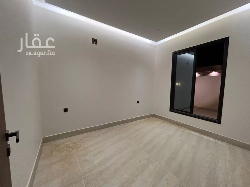 8 bedroom floor in Dirab 3