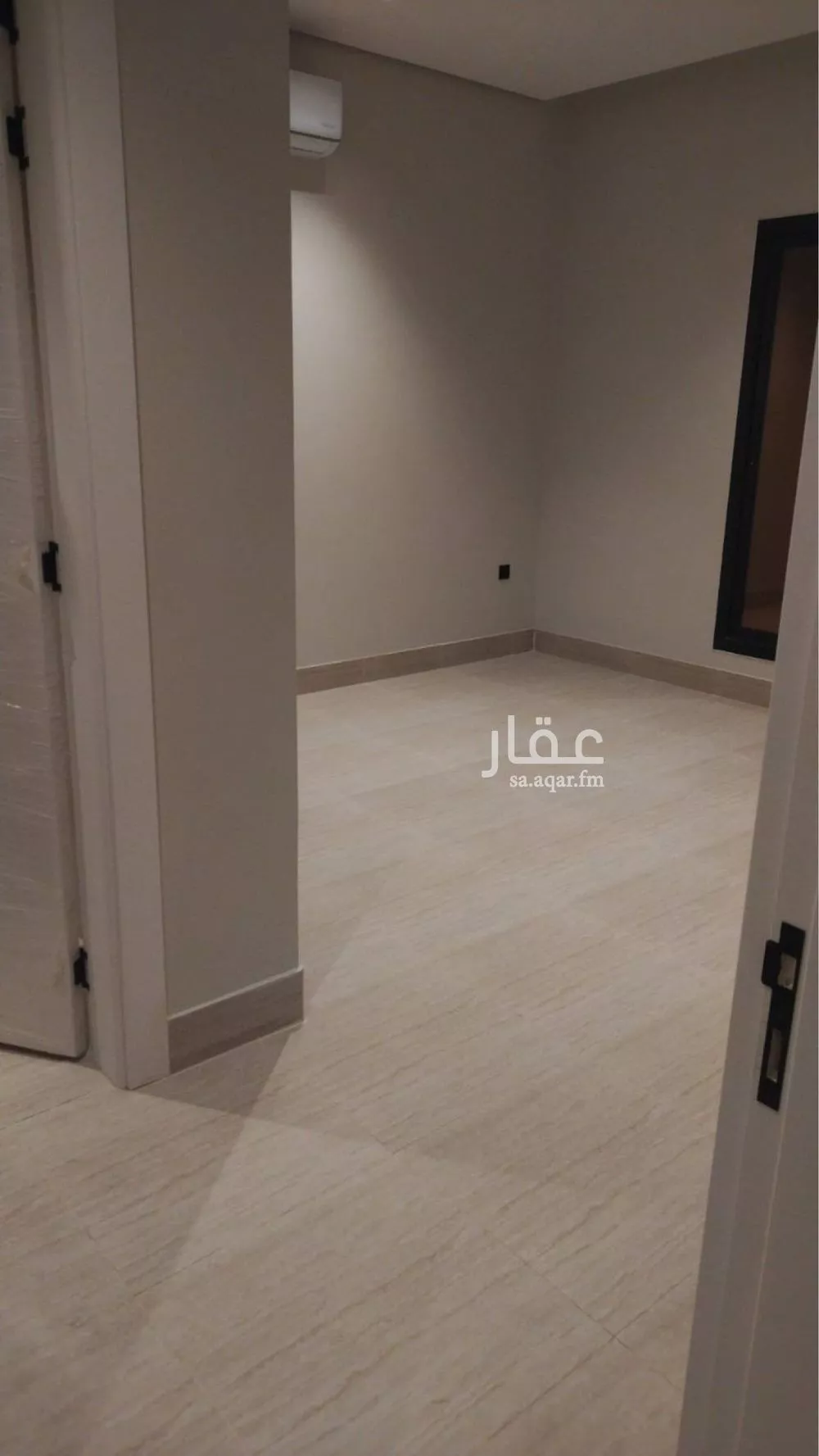 شقة 3 غرف في الرمال 4