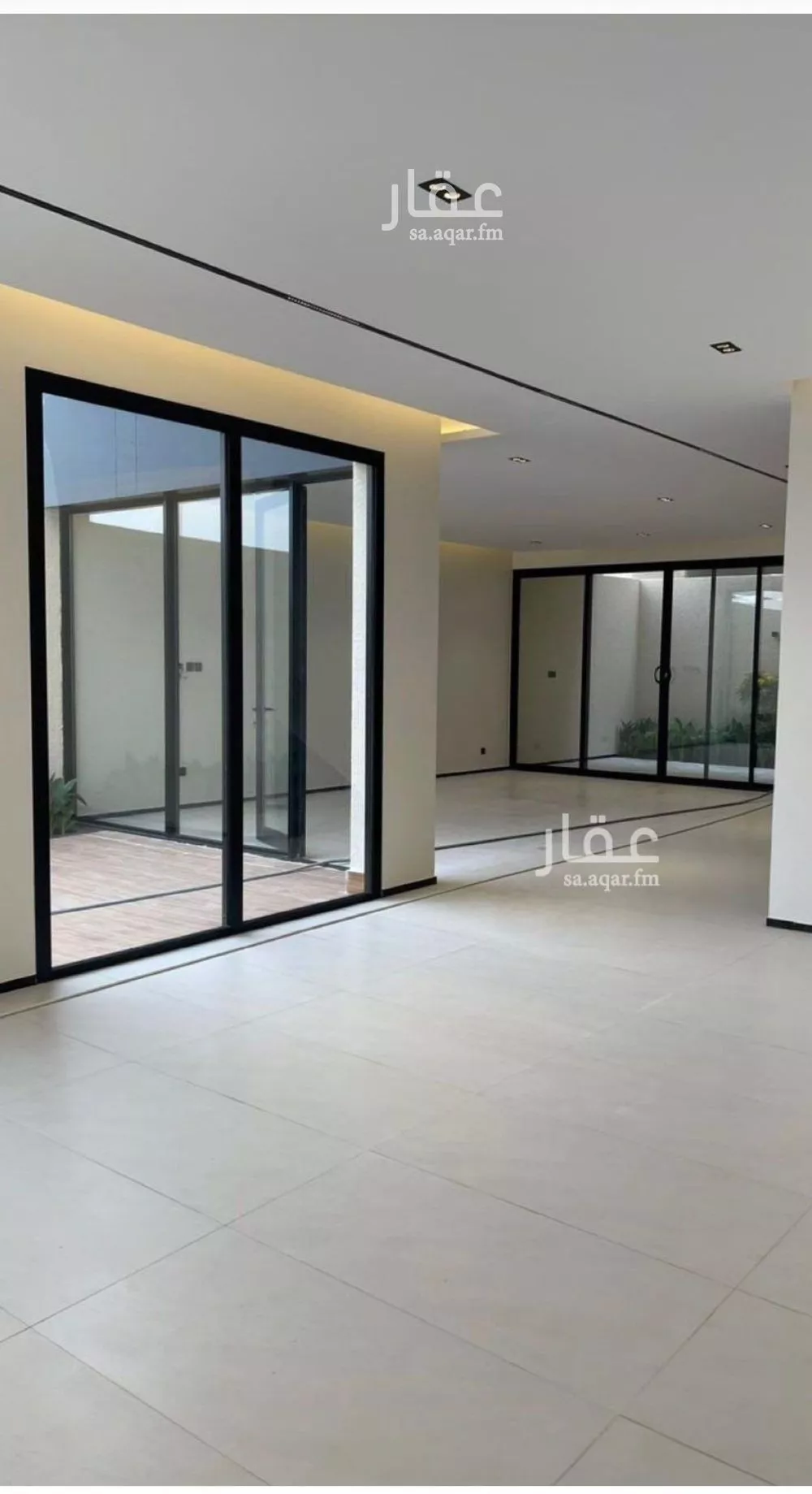 فيلا 5 غرف في العارض 1