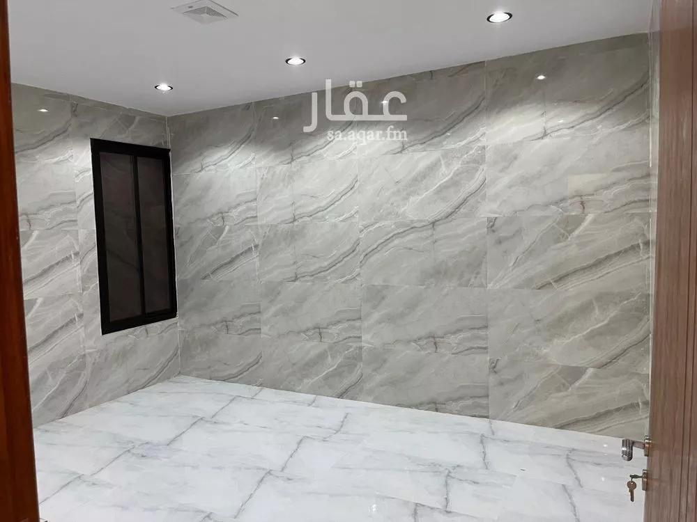 6 bedroom villa in Dhahrat Namar 4