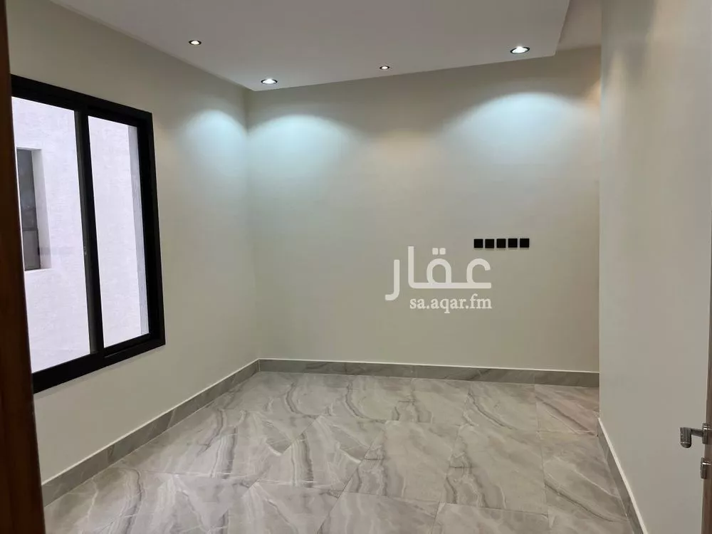 6 bedroom villa in Dhahrat Namar 3