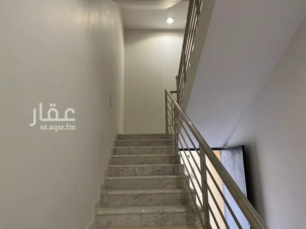 6 bedroom villa in Dhahrat Namar 3