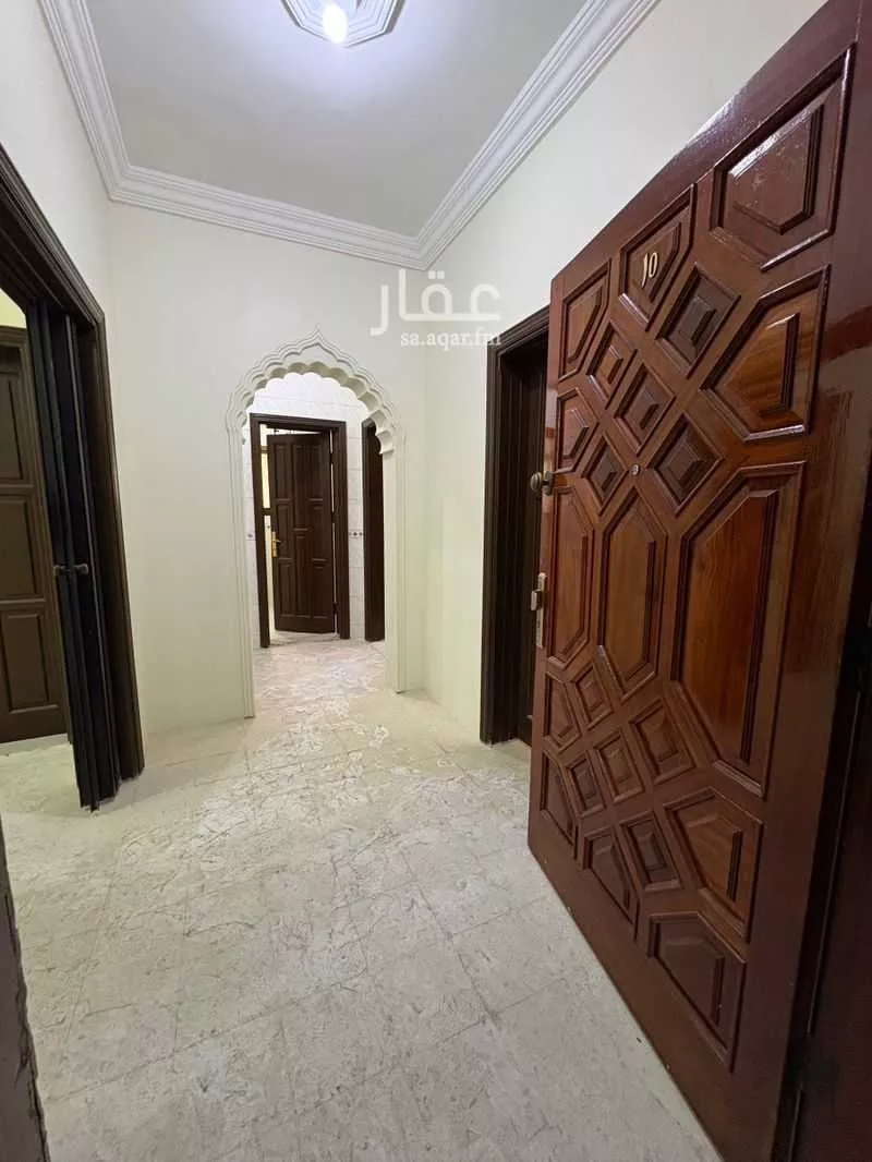 شقة 5 غرف في العزيزية 3