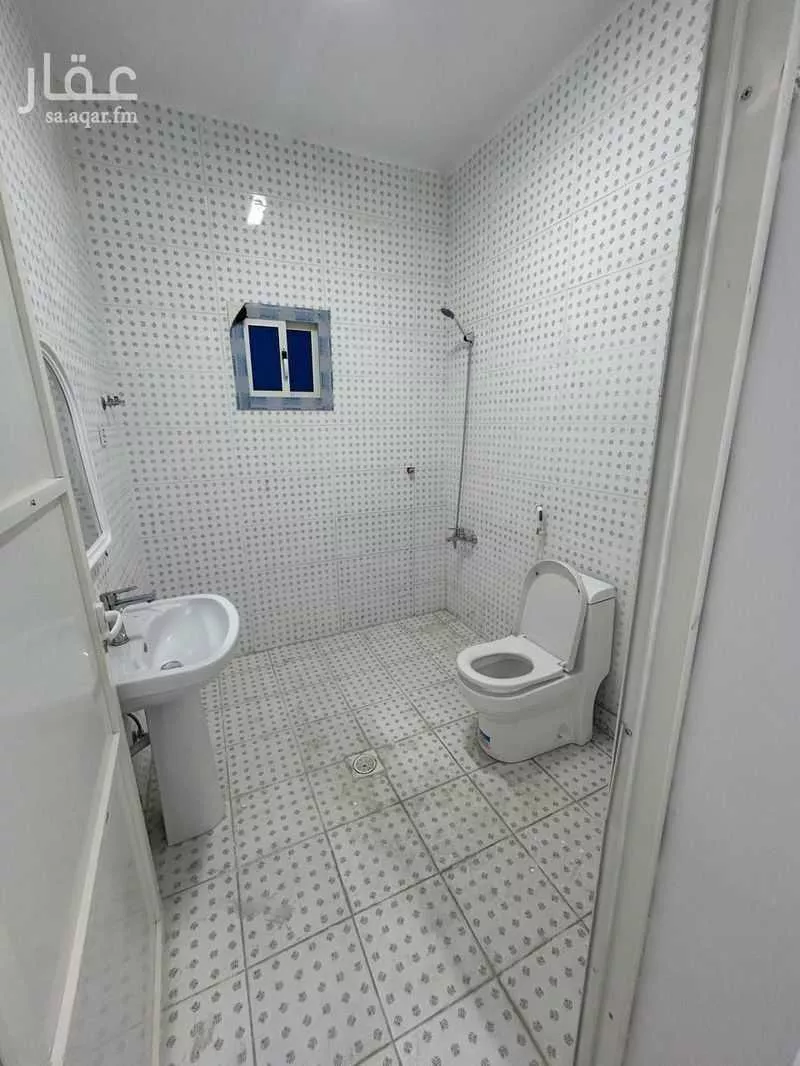 2 bedroom apartment in Al Thaghr, Jeddah 4