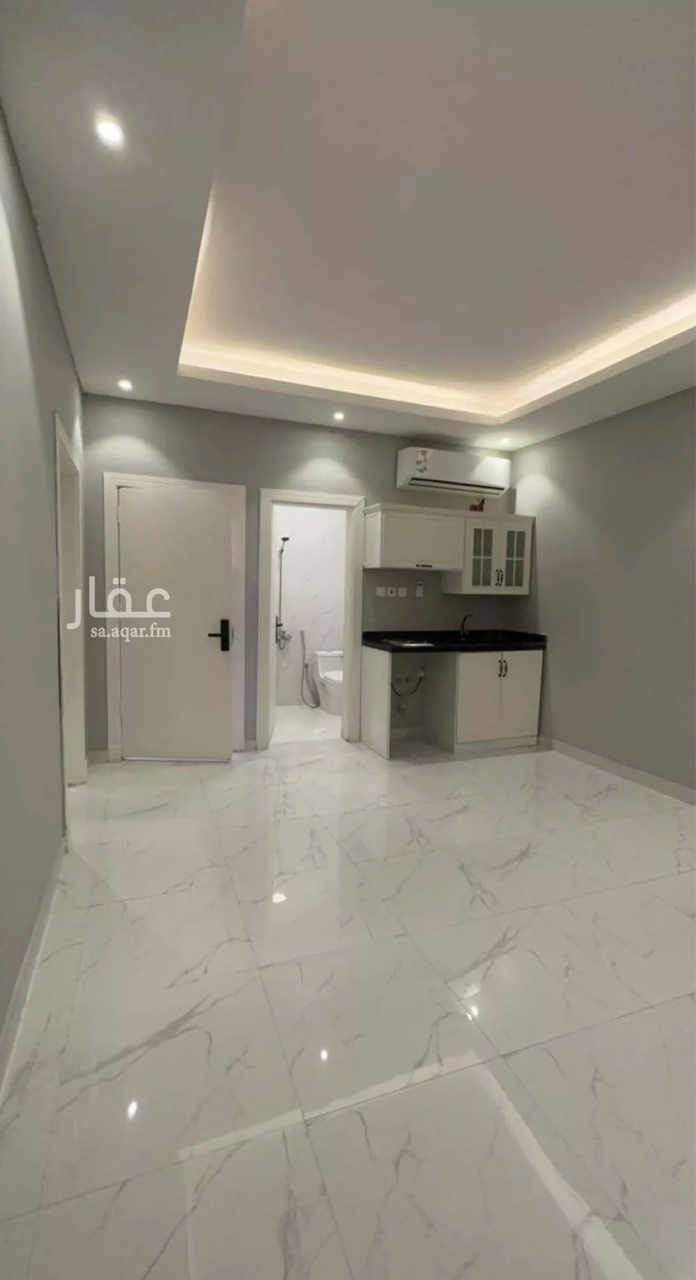 شقة 1 غرف في الملقا 3