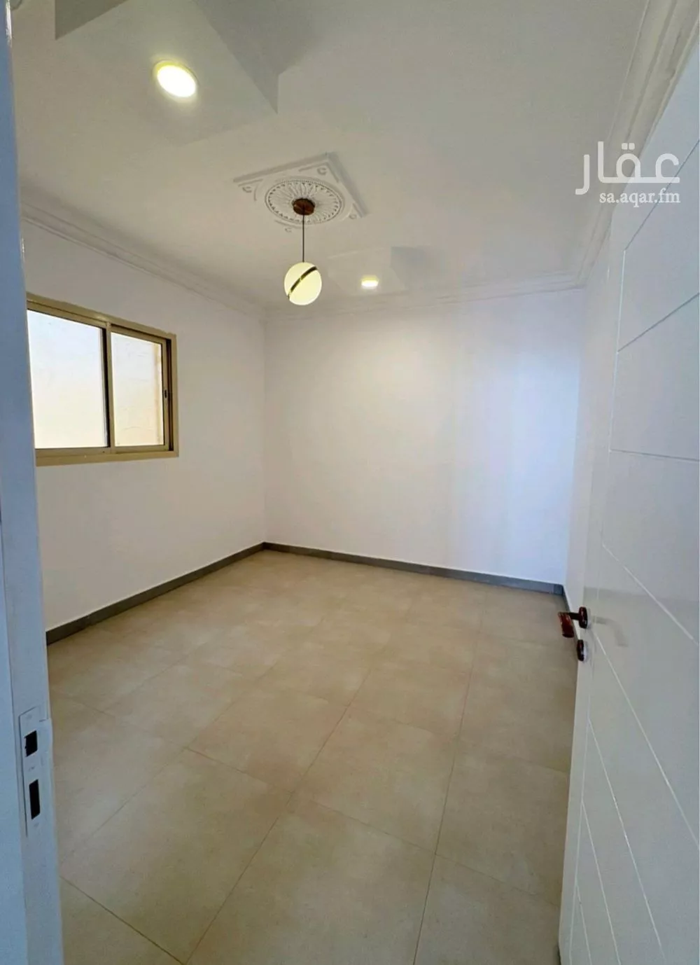 شقة 1 غرف في العقيق 4