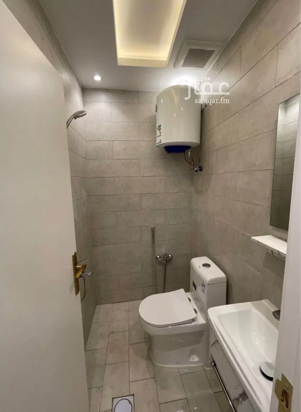 شقة 1 غرف في العقيق 5