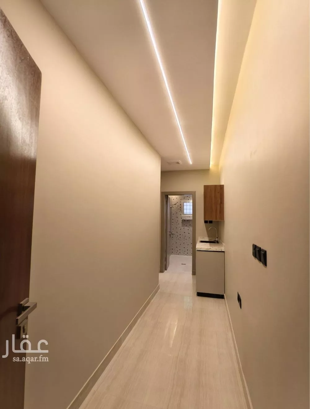 شقة 1 غرف في الملقا 5