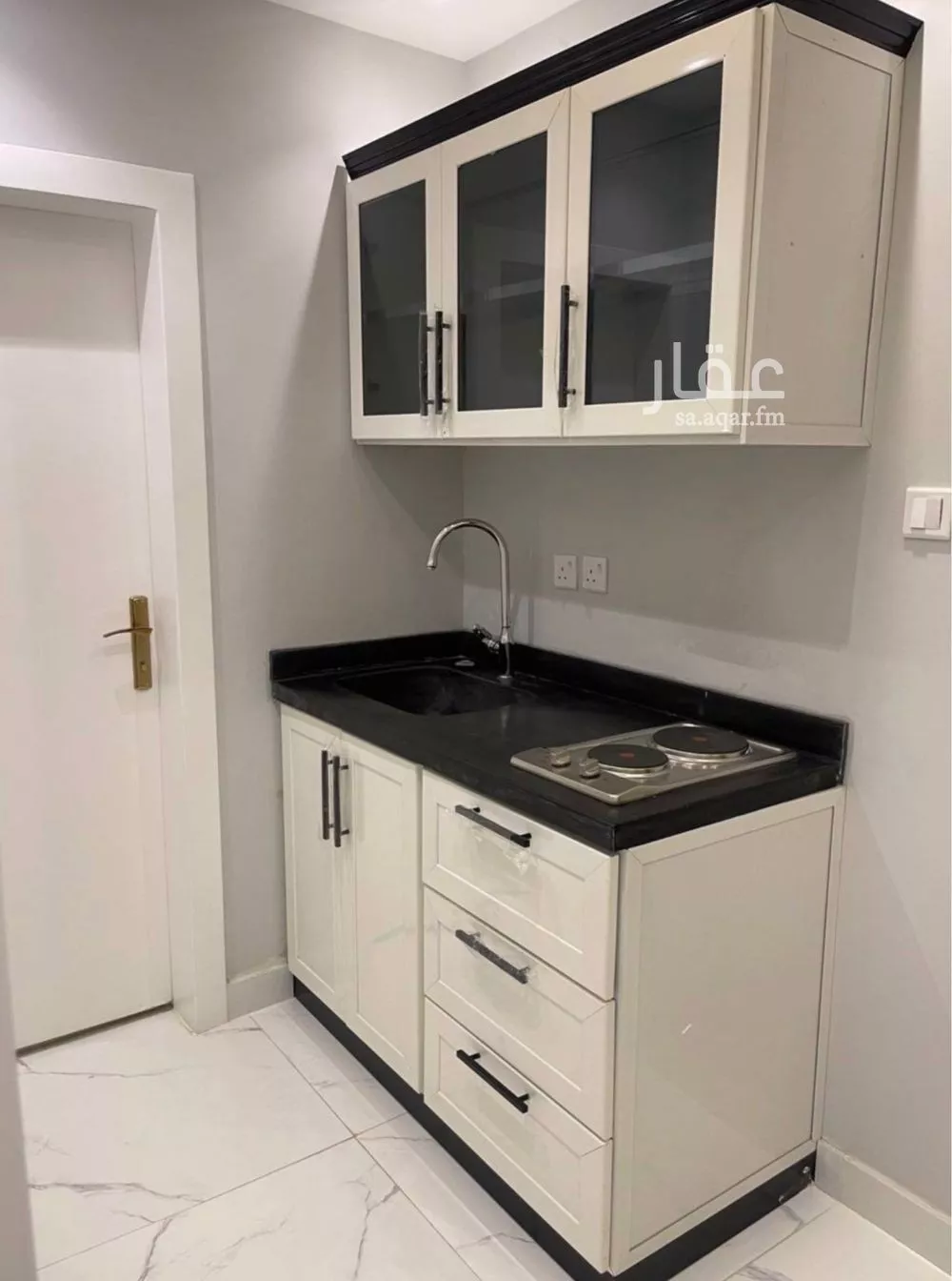 شقة 1 غرف في العقيق 3