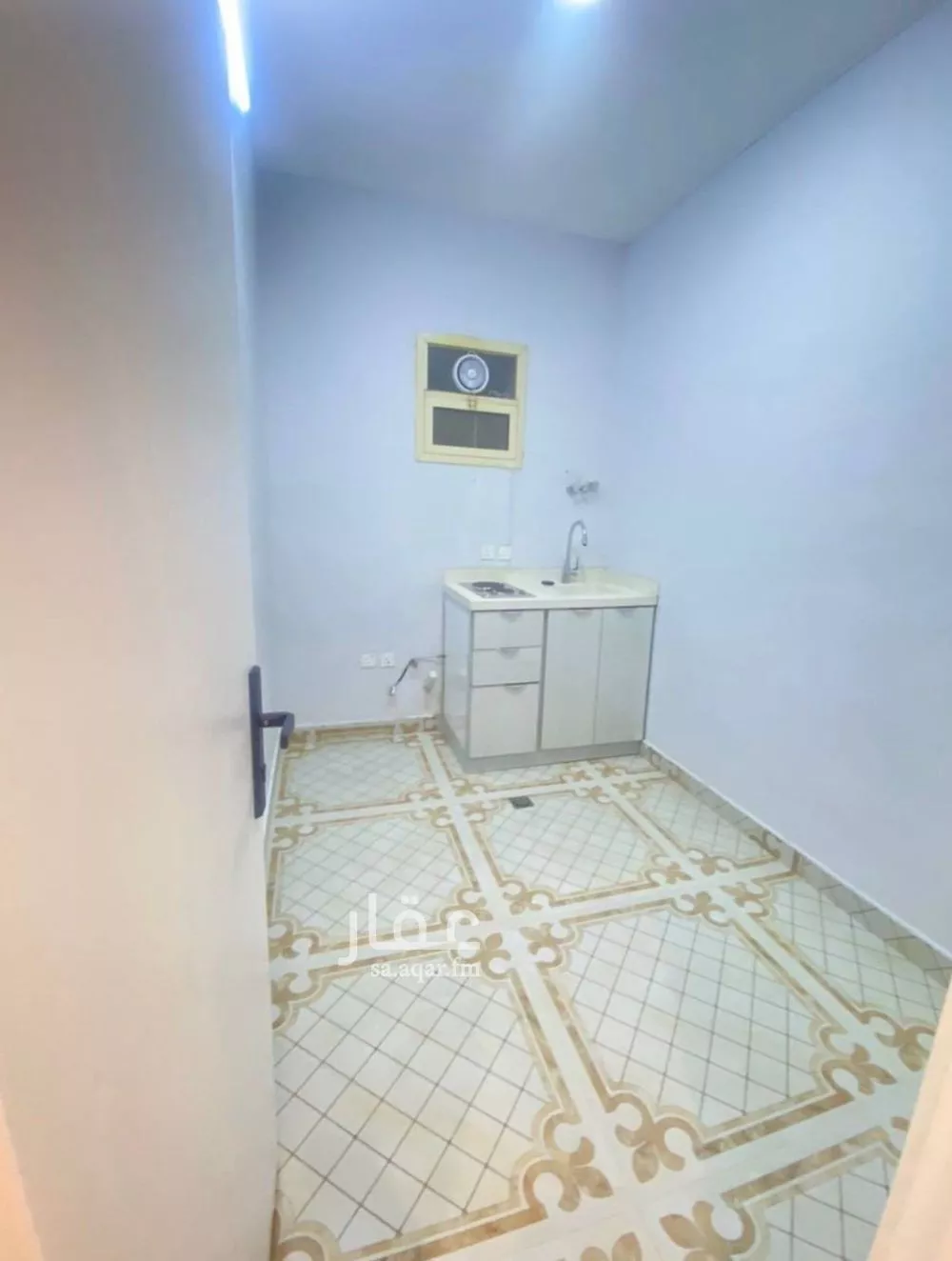 شقة 1 غرف في العقيق 3