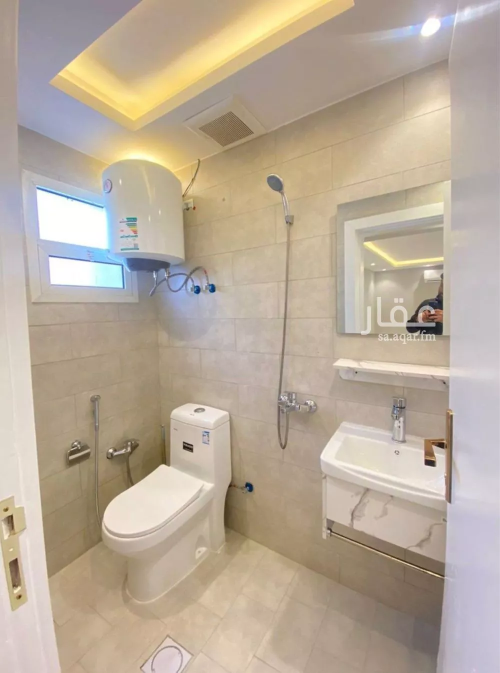 شقة 1 غرف في العقيق 2