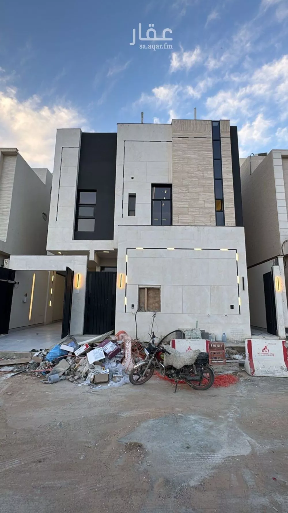 فيلا 6 غرف في الشرق 1