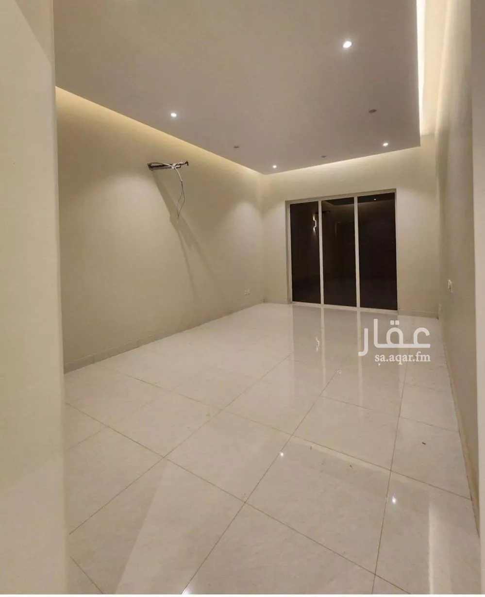 فيلا 7 غرف في الزمرد 4