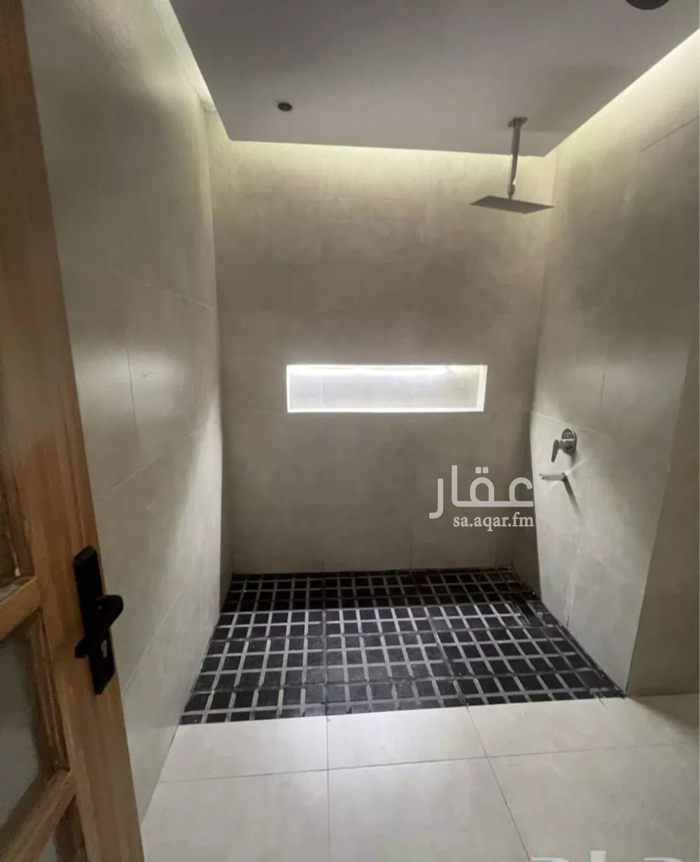 فيلا 7 غرف في الملك فهد 2