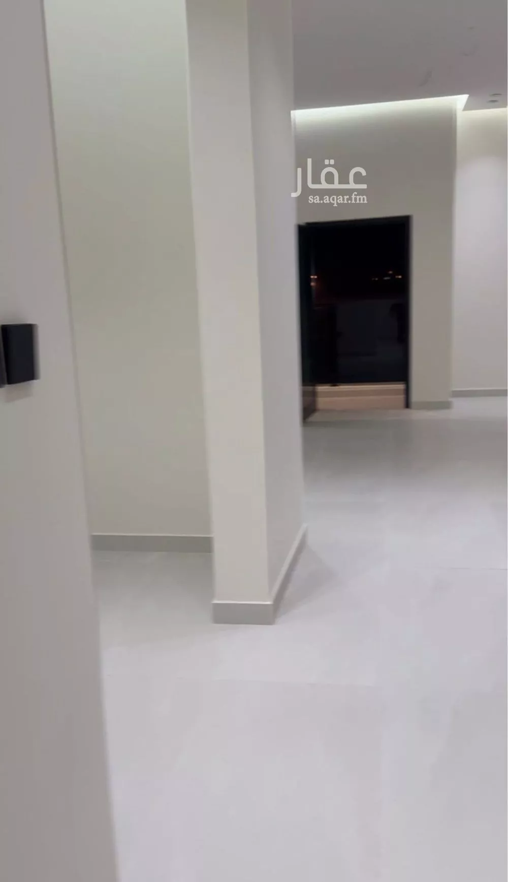 فيلا 9 غرف في الامواج 2