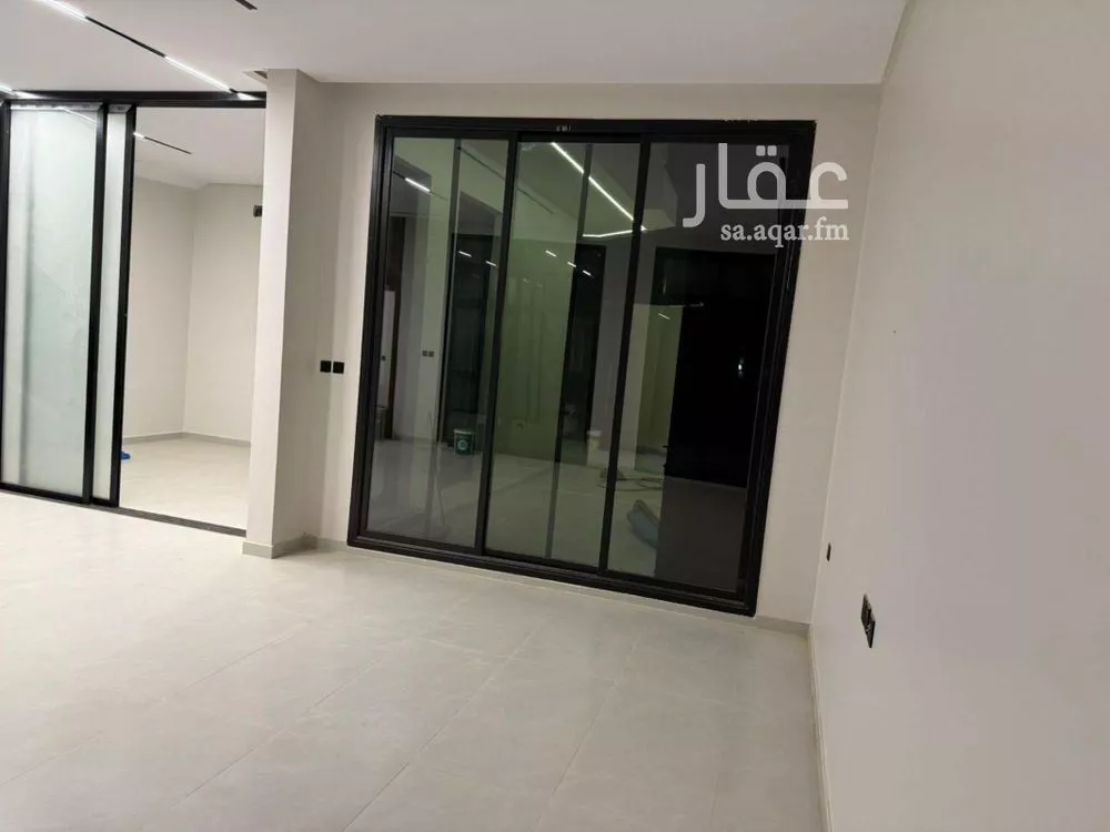 4 bedroom villa in Dhahrat Namar, Riyadh 8