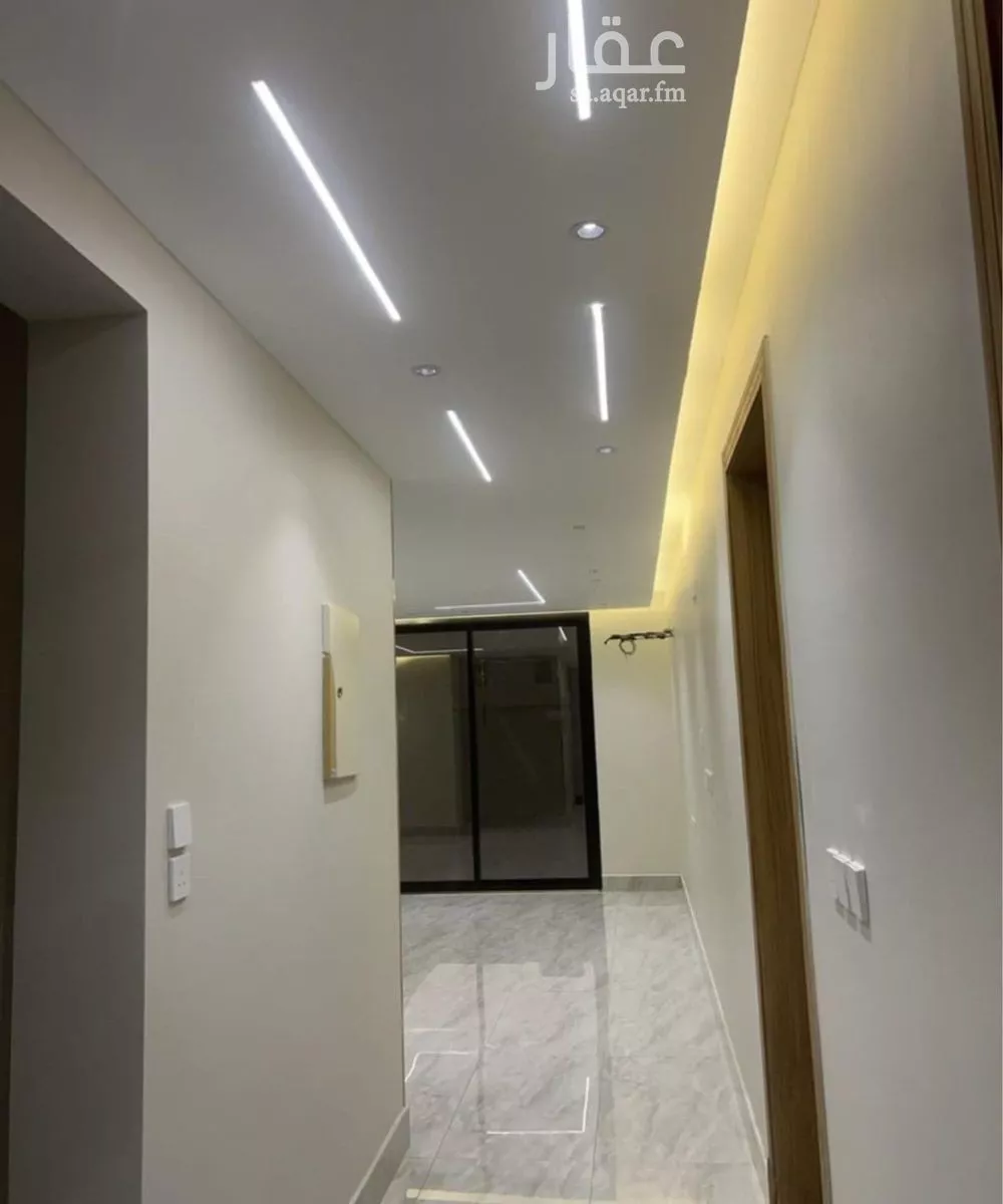 فيلا 7 غرف في الملك فهد 5