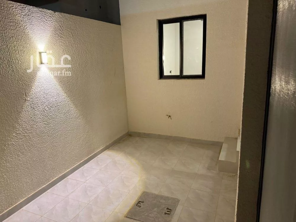 4 bedroom villa in Dhahrat Namar, Riyadh 10