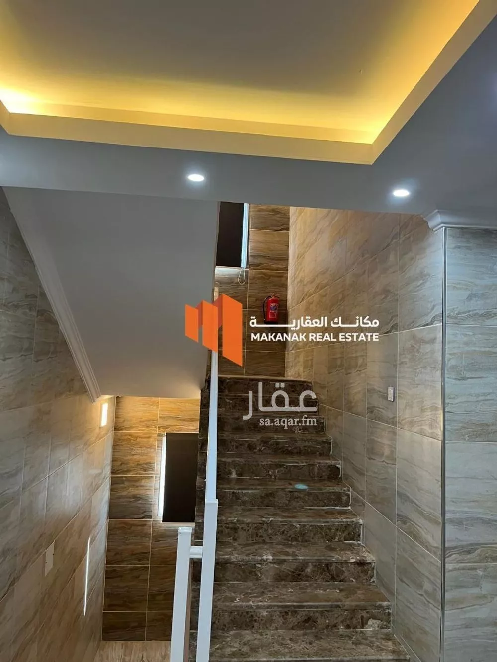 عمارة 232 م² في الخبر الجنوبية 4