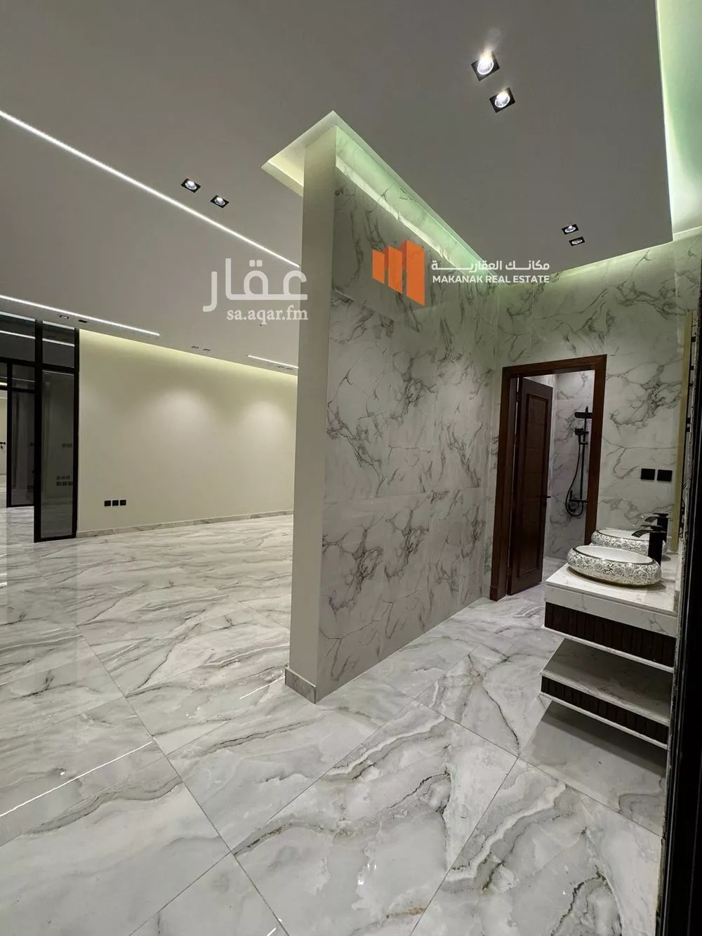 5 bedroom villa in Qasr Al Khaleej, Eastern Province 11