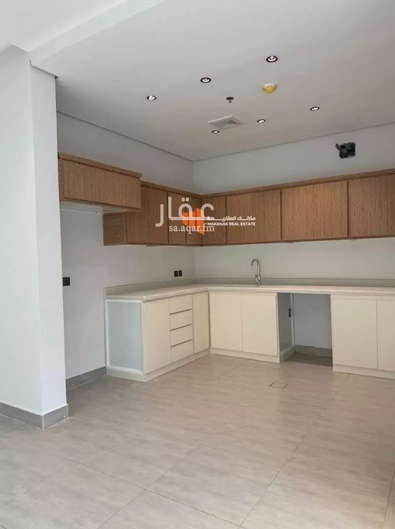 3 bedroom apartment in Al Hamra 4