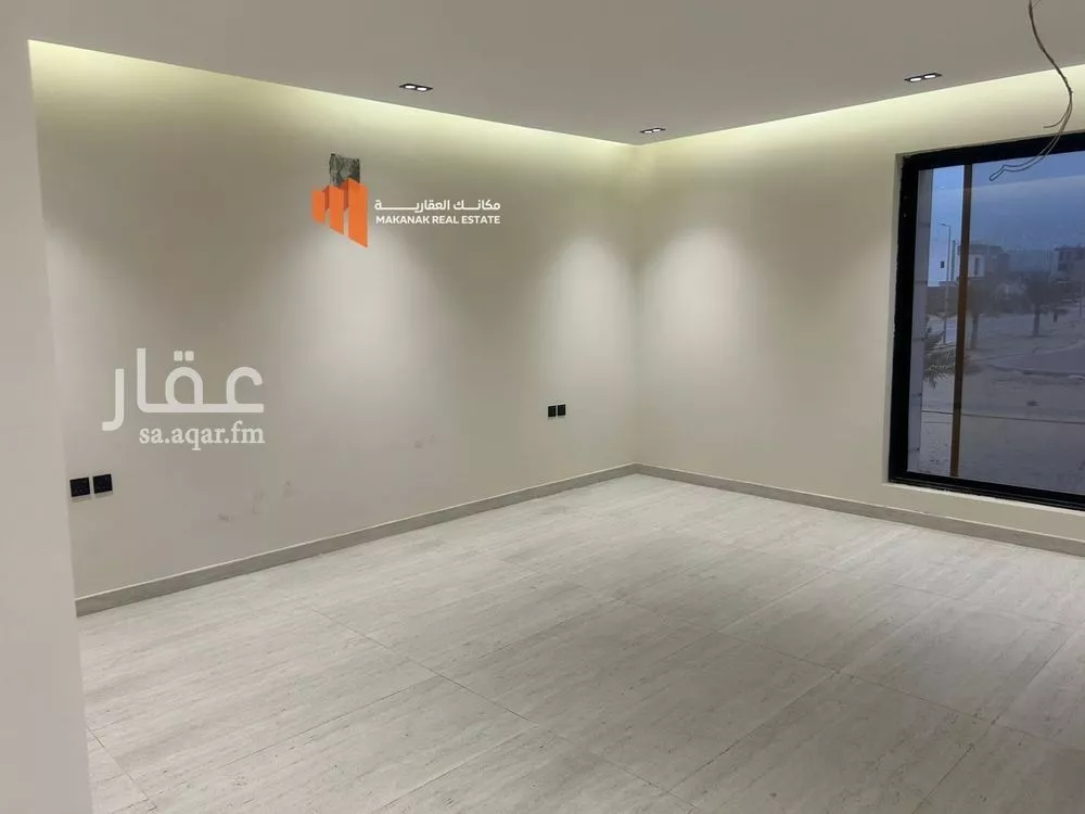 5 bedroom villa in Ash Shulah, Eastern Province 10