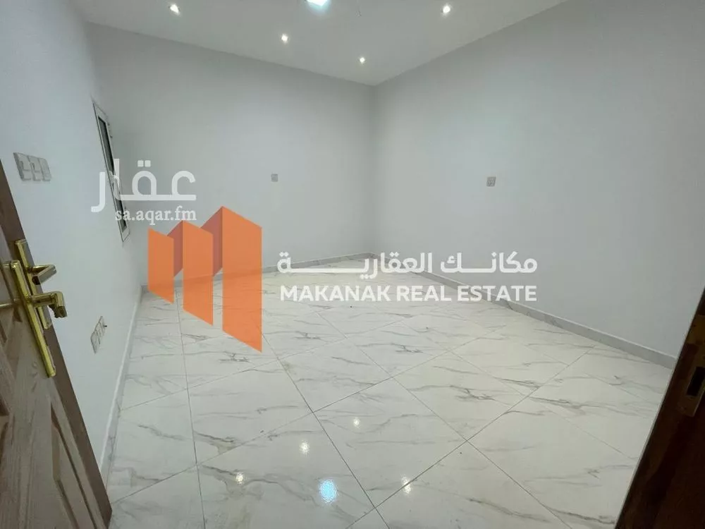3 bedroom villa in Dahiat King Fahd 5