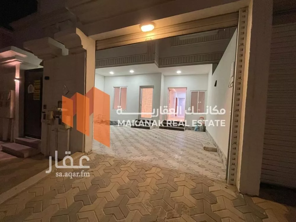 3 bedroom villa in Dahiat King Fahd 2