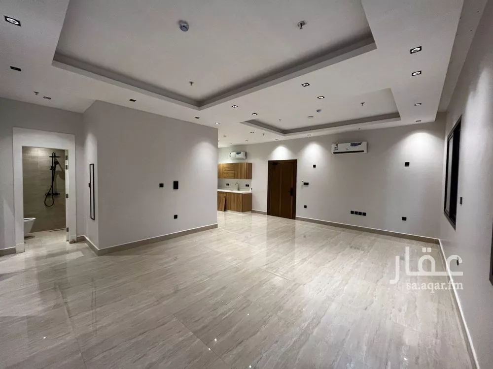 شقة 2 غرف في الملقا 4