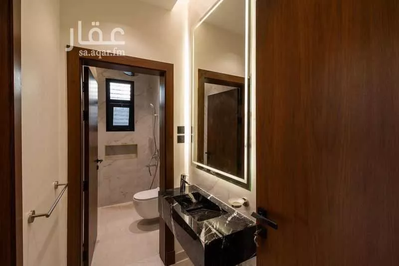 شقة 5 غرف في الروضة 2