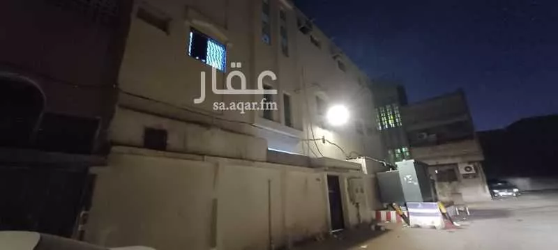 عمارة 300 م² في اليمامة 2