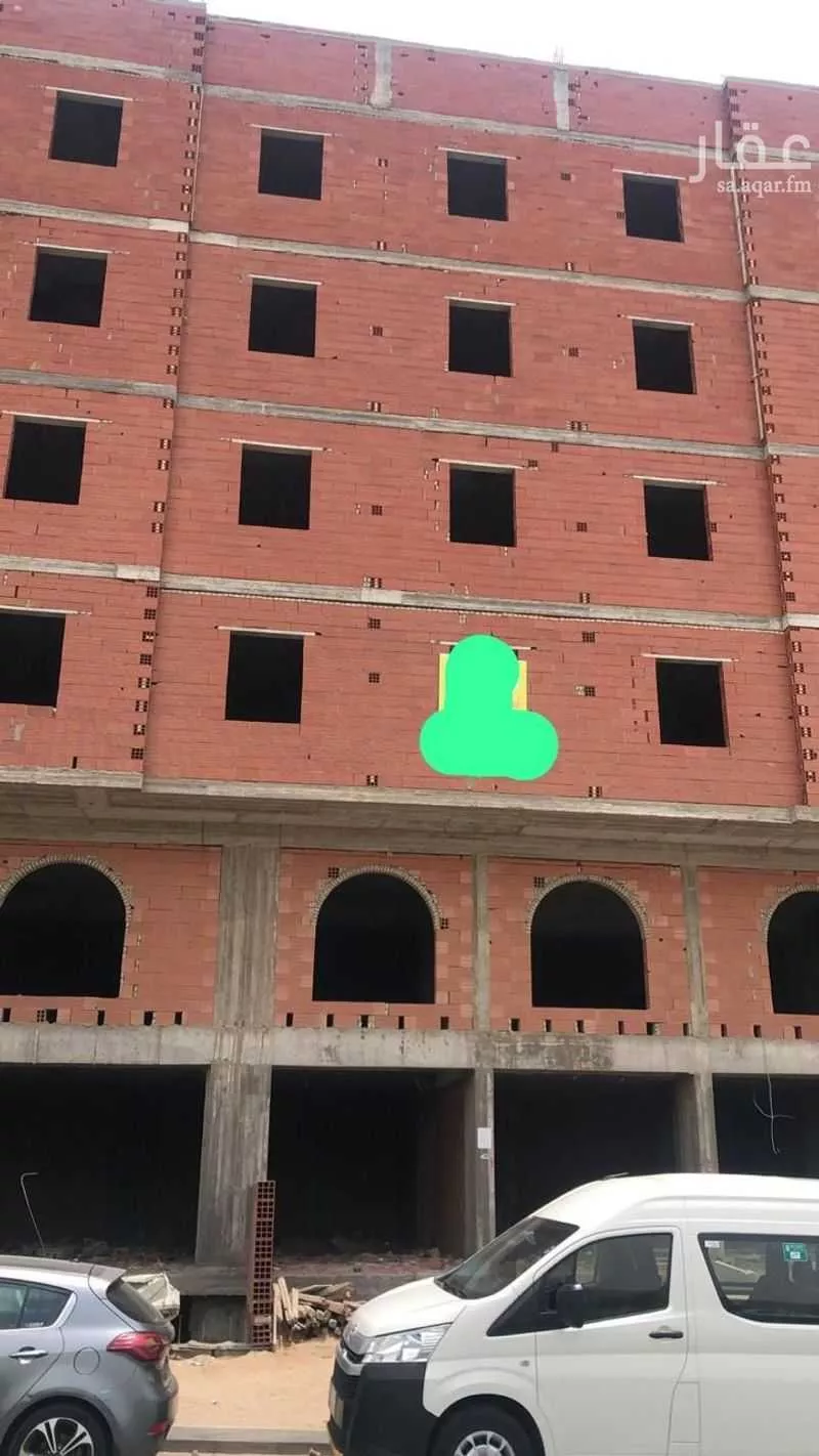 690 sqm building in Muraykh