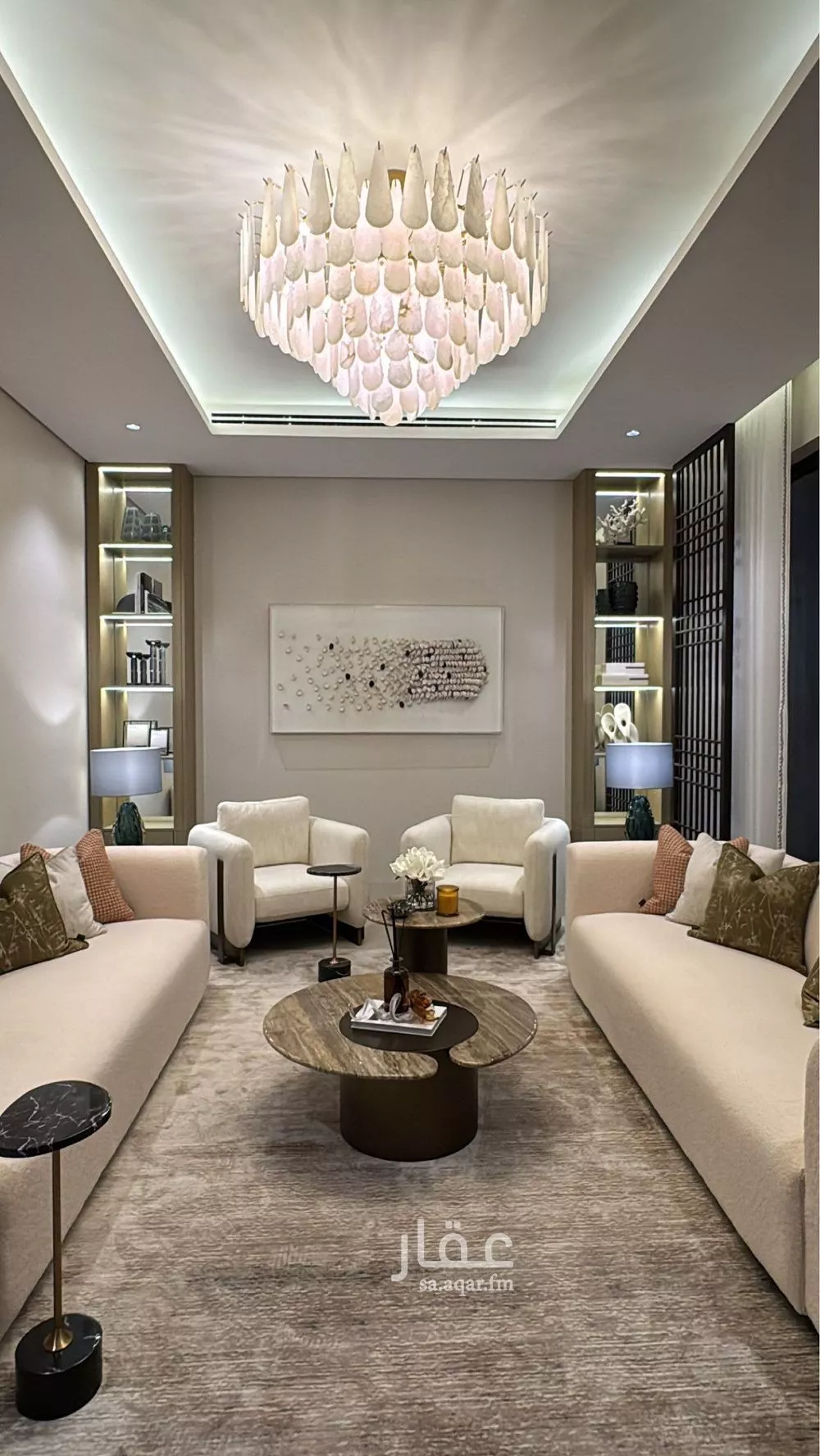 فيلا 5 غرف في السيف 3