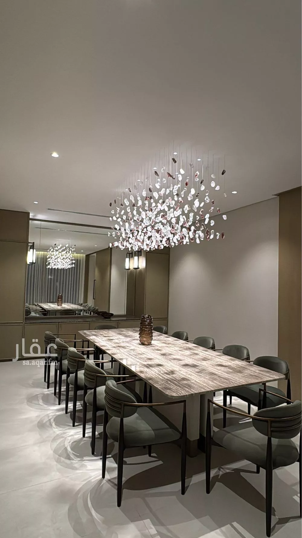 فيلا 5 غرف في السيف 5