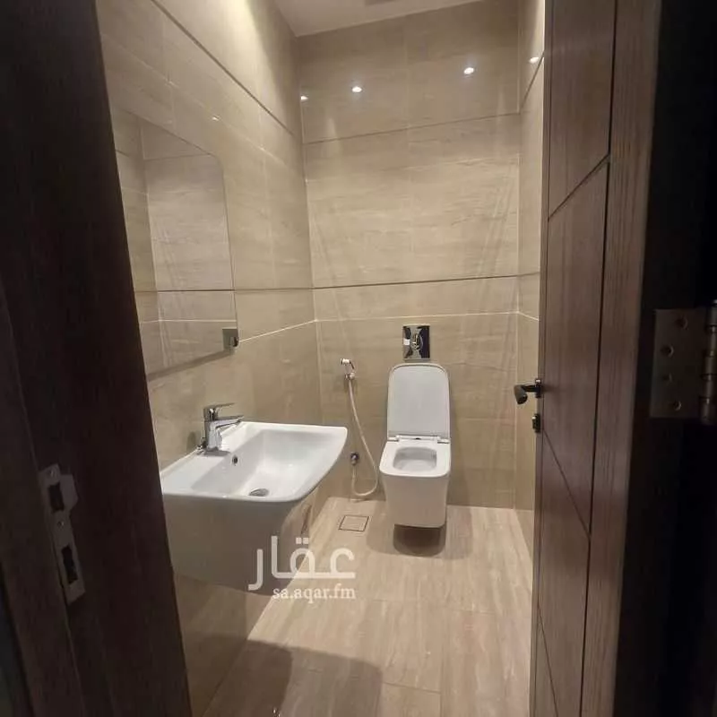 شقة 4 غرف في السيف 5