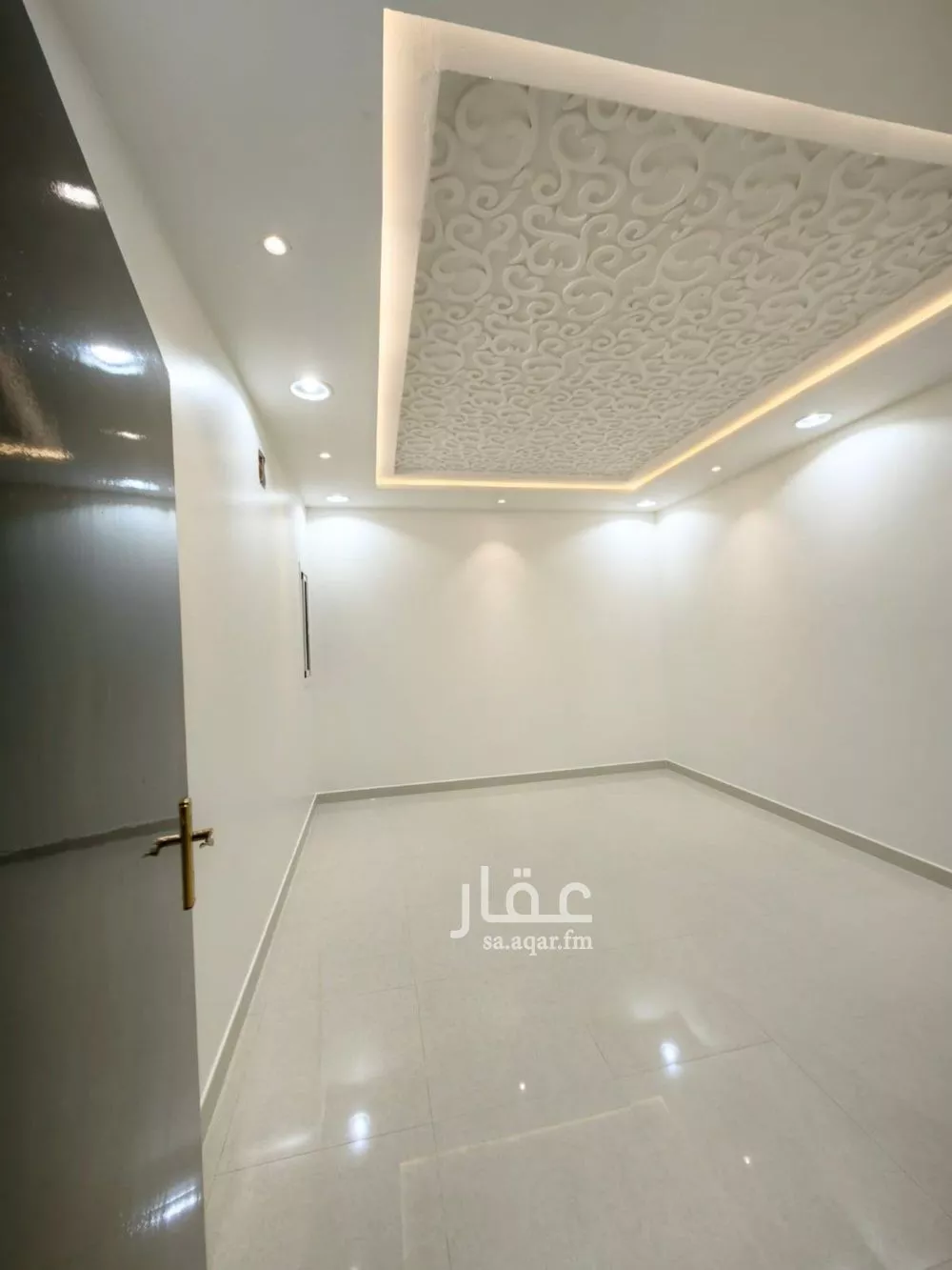 4 bedroom apartment in Okaz, Riyadh 6