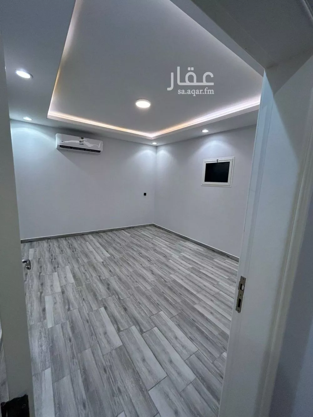 4 bedroom floor in Al Yasmin 5