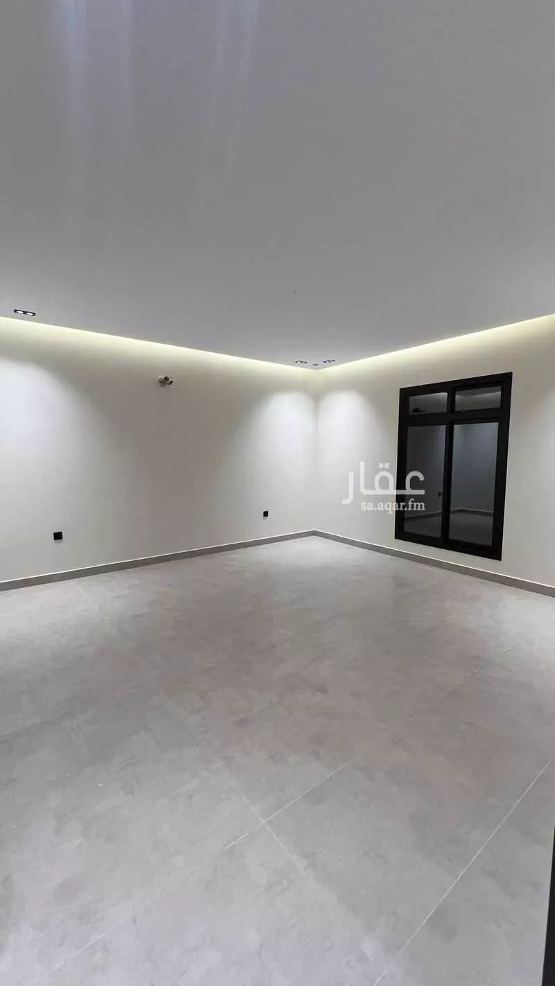 فيلا 8 غرف في الملك فهد 5