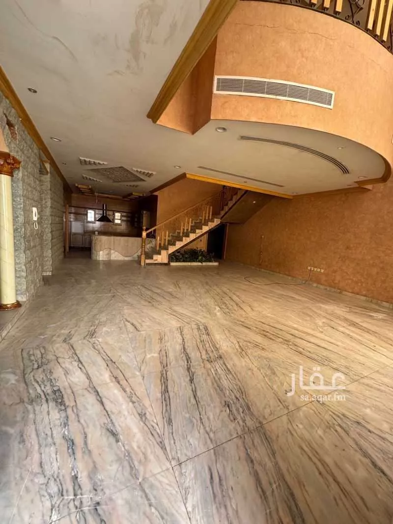 فيلا 14 غرف في الوادي 5