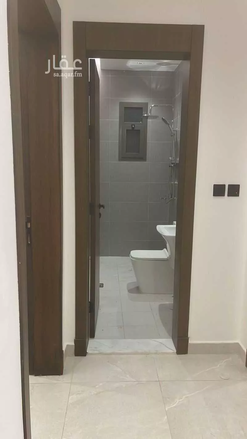 شقة 5 غرف في الفيصلية 5