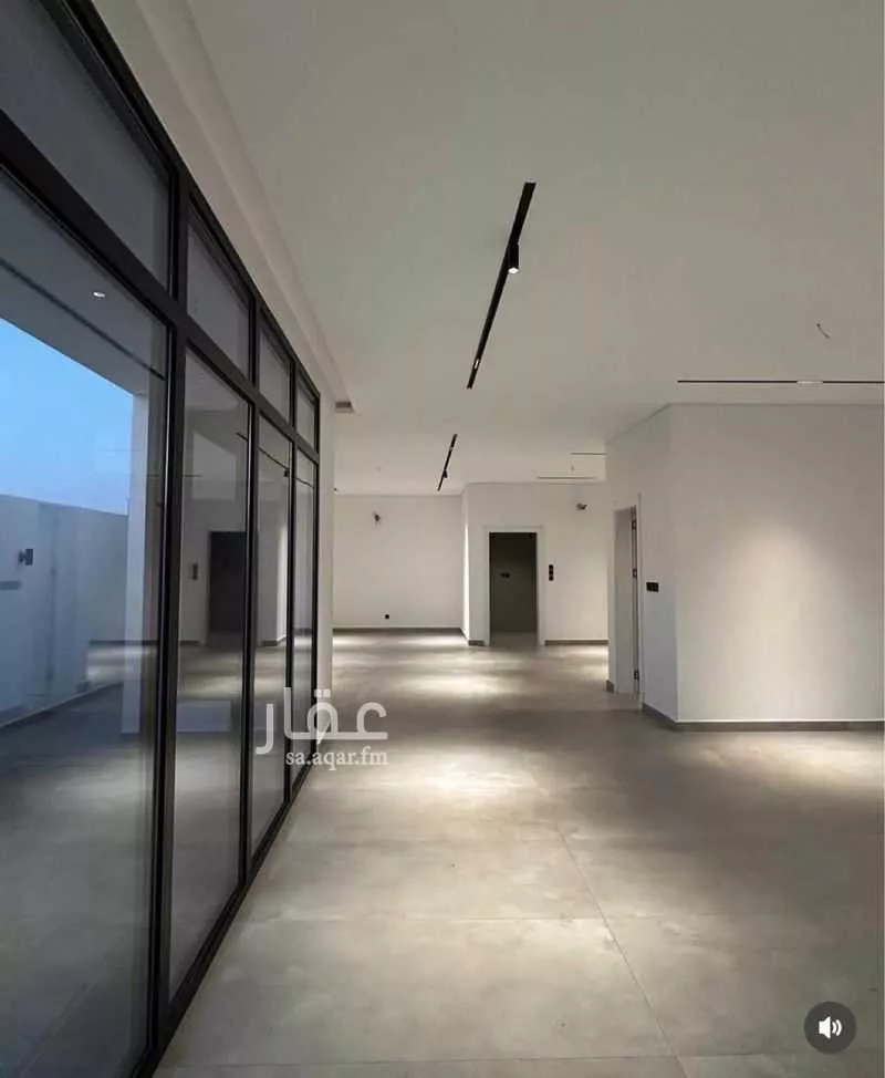 فيلا 5 غرف في الشراع 4