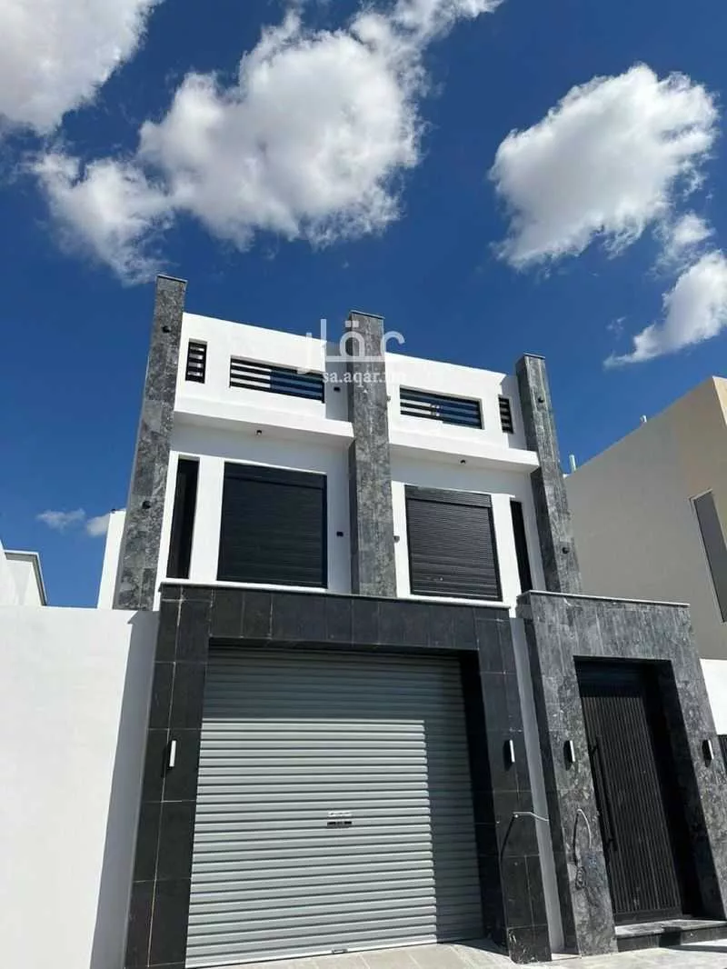 فيلا 5 غرف في الشراع 5