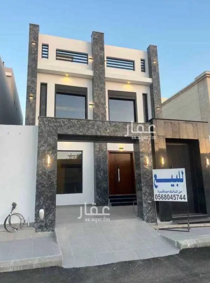 فيلا 5 غرف في الشراع 2