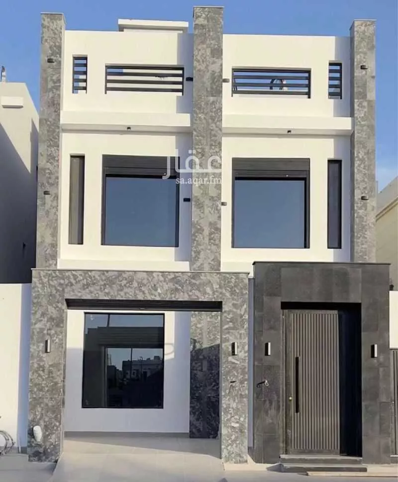 فيلا 5 غرف في الشراع 1