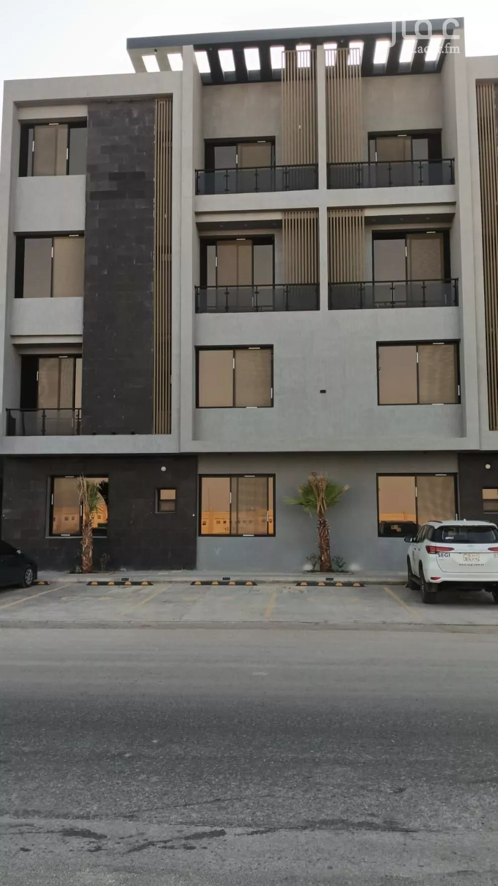 شقة 4 غرف في الرمال 1