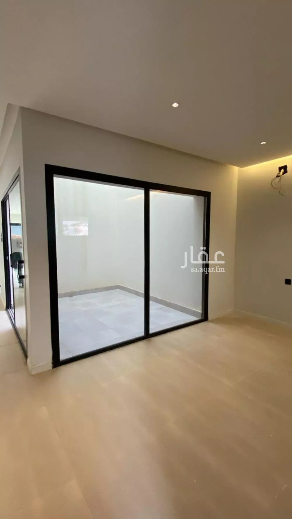 فيلا 4 غرف في النرجس 5