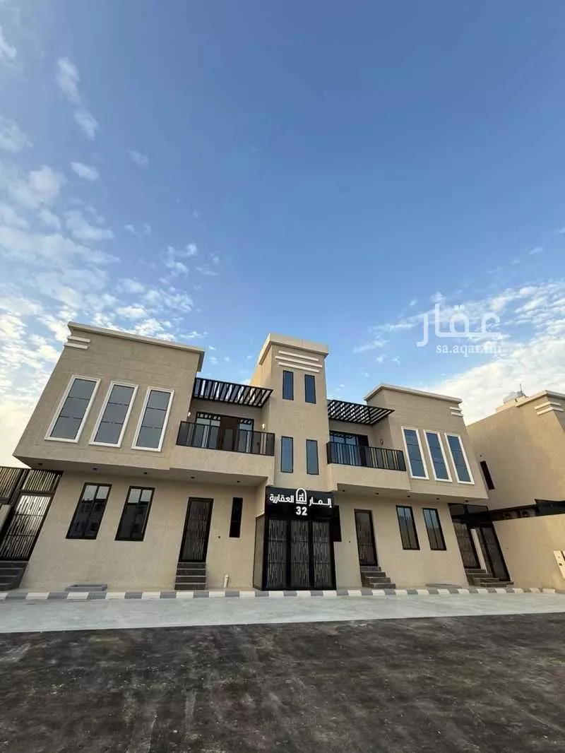 5 bedroom apartment in Al Manar 3