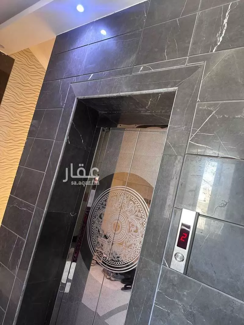 عمارة 692 م² في الحمدانية 3