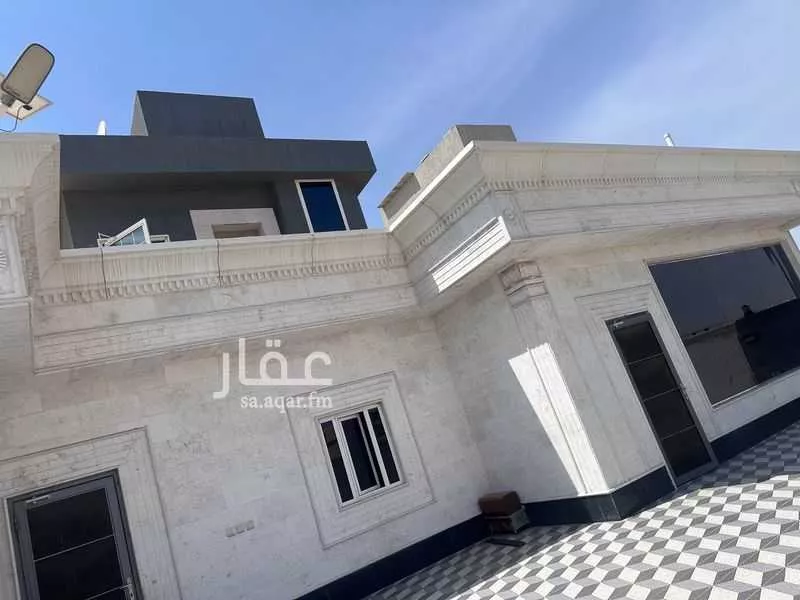 عمارة 692 م² في الحمدانية 1